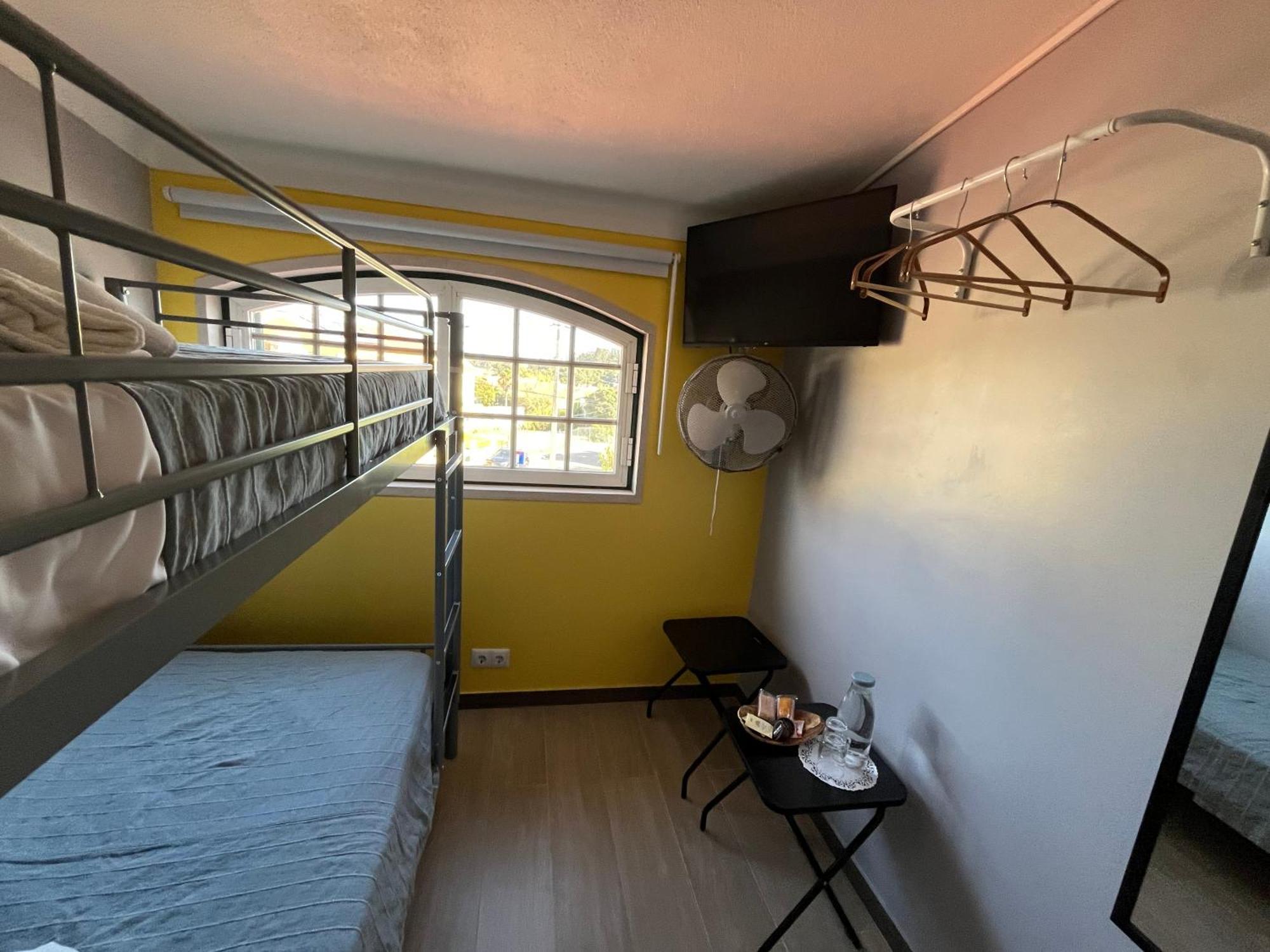 멩 마르팅스 Sun House III - Near Sintra - Kitchen - Pool 아파트 외부 사진